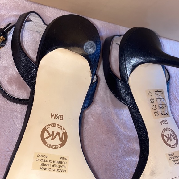Michael Kors Bridget leather sandals - Picture 9 of 10